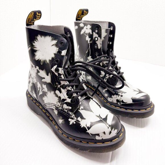 Dr. Martens 1460 Pascal Boots Women's 6 Multi Phantom Floral Lace Up Combat NIB - Picture 5 of 14
